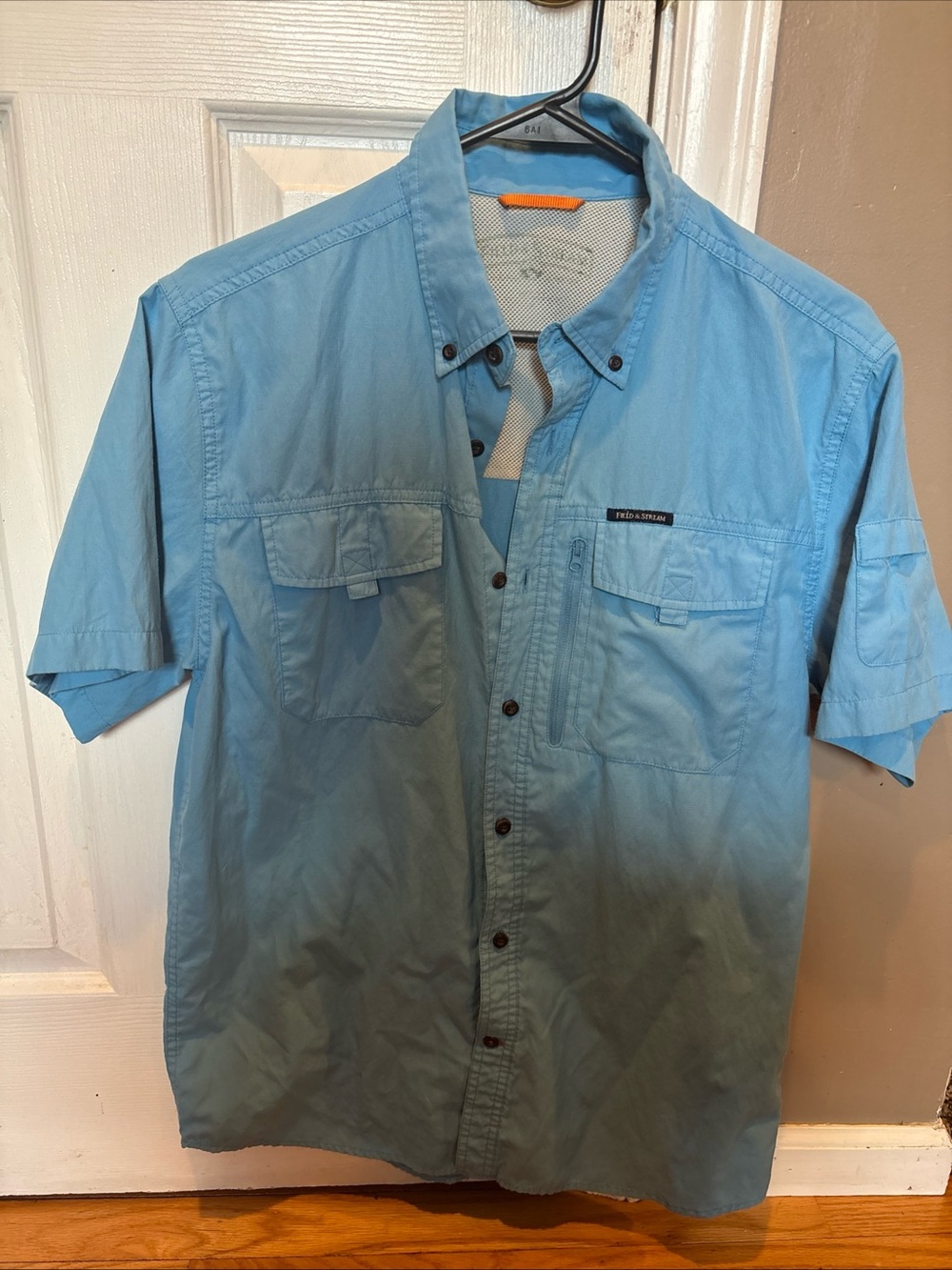 Field and Stream Men's Light Blue Short-Sleeve Button-Down Fishing Shirt Medium